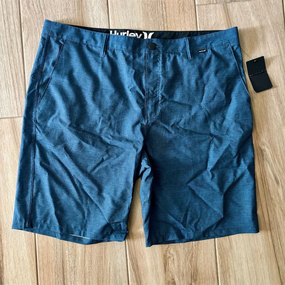 Hurley Men's Benton Hybrid Walkshorts Blue Striped Size 38